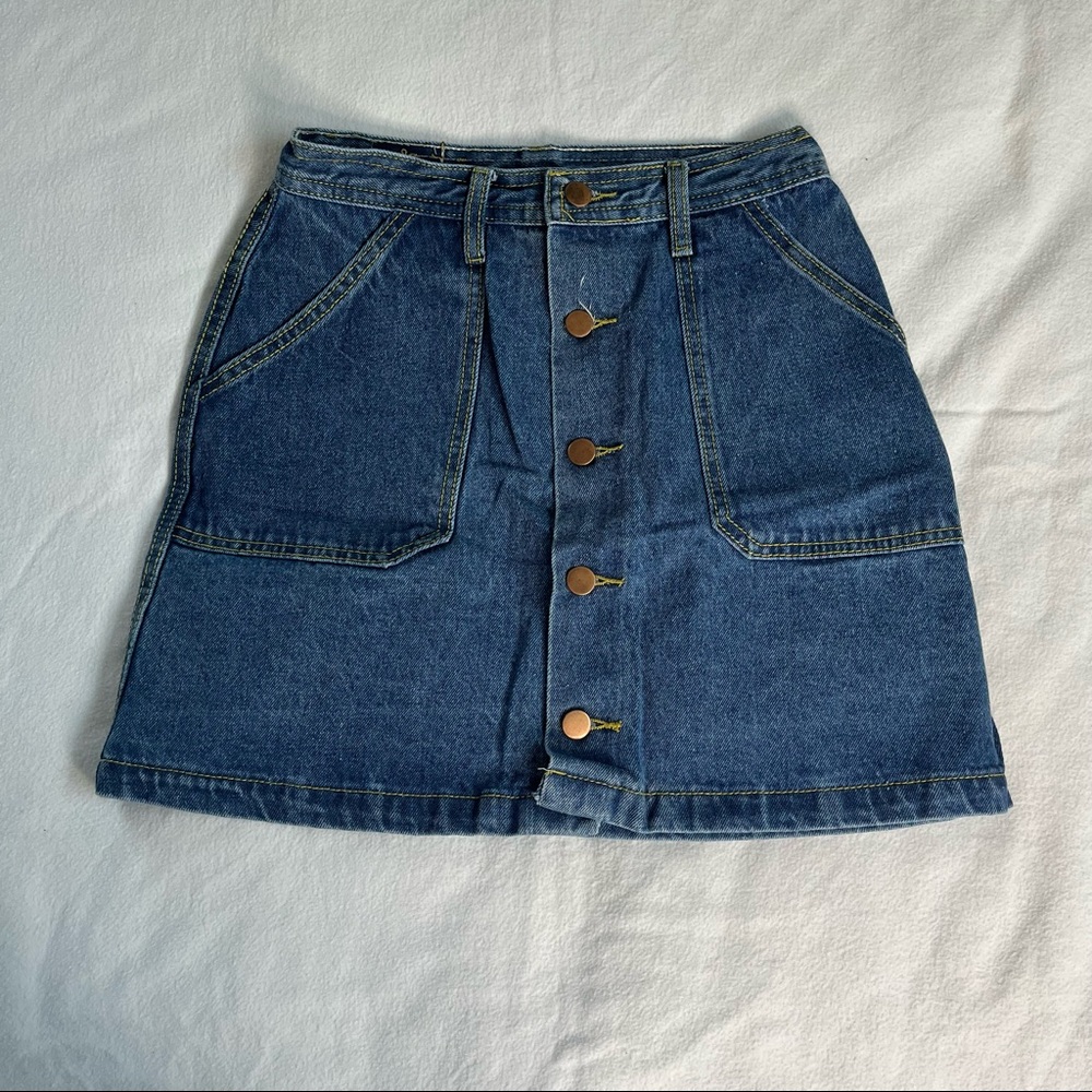 🍒 SHEIN Denim Skirt Size Small!